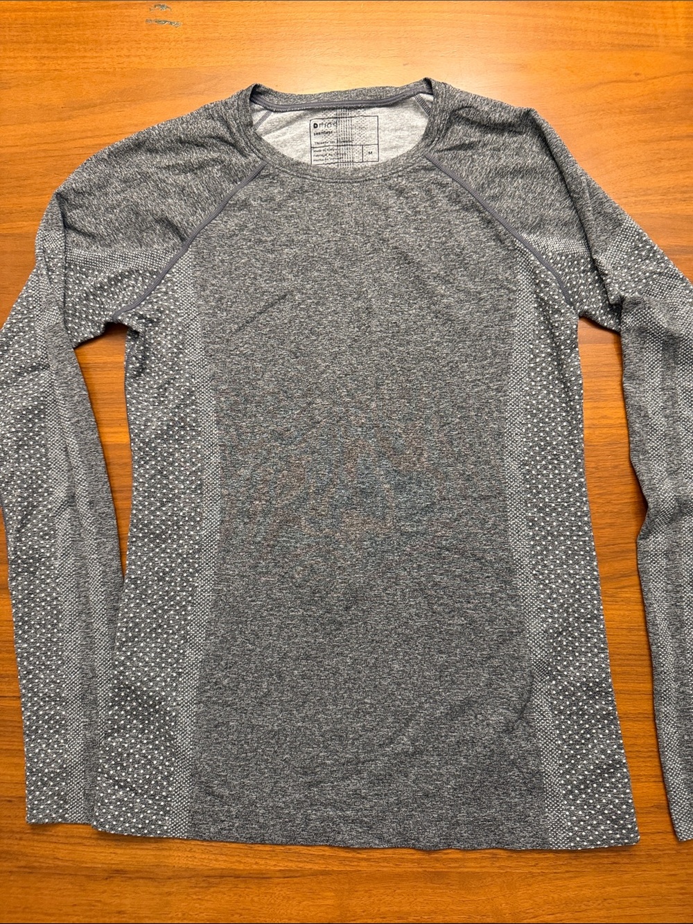 Figs Heather Gray Women's Long-Sleeve Performance Tee